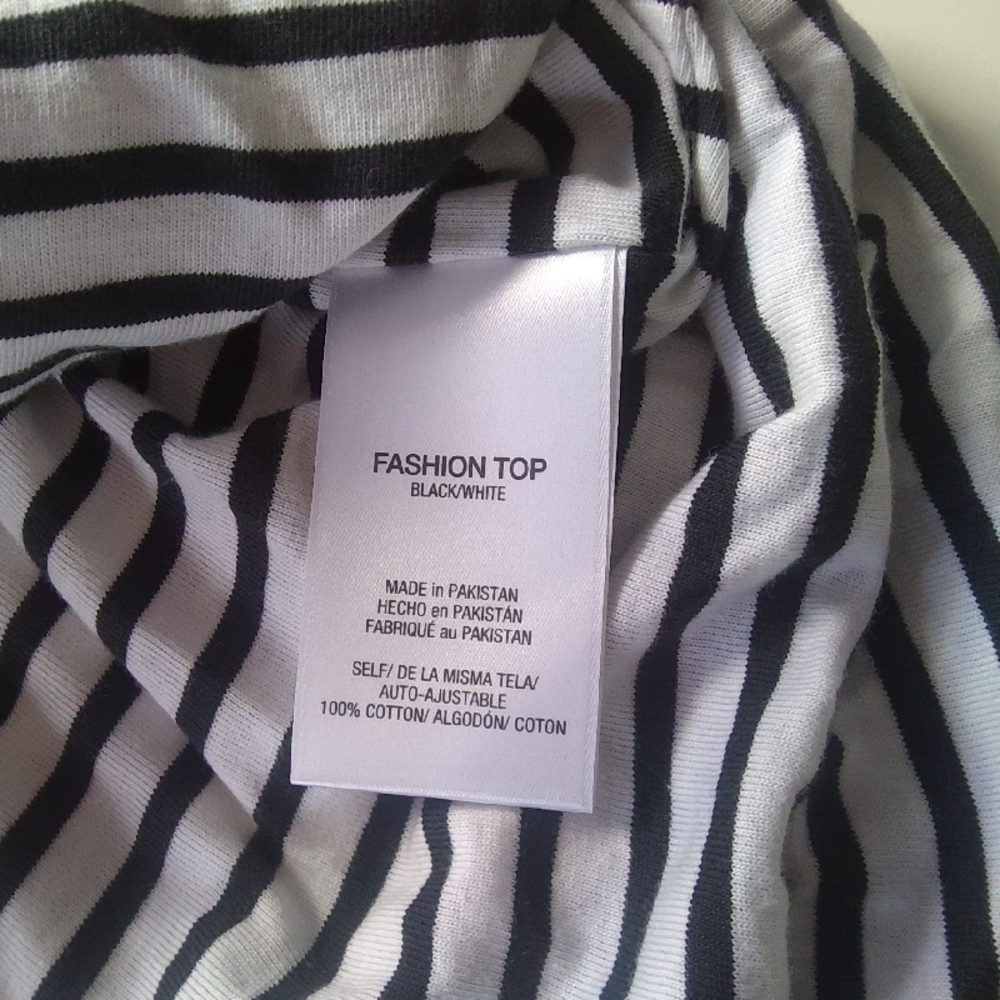 Joe's Jeans Black and White Striped Tank Top
New With Tags - Picture 4 of 5